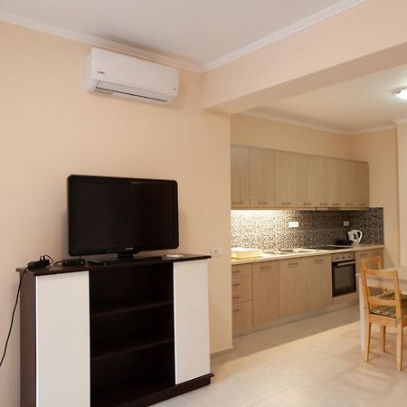 Tsoutsis Apartments Marantochori Luaran gambar