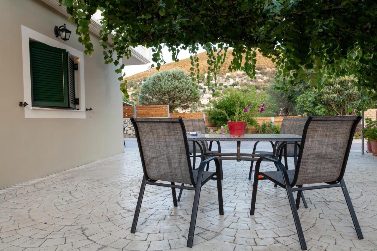 Tsoutsis Apartments Marantochori Luaran gambar