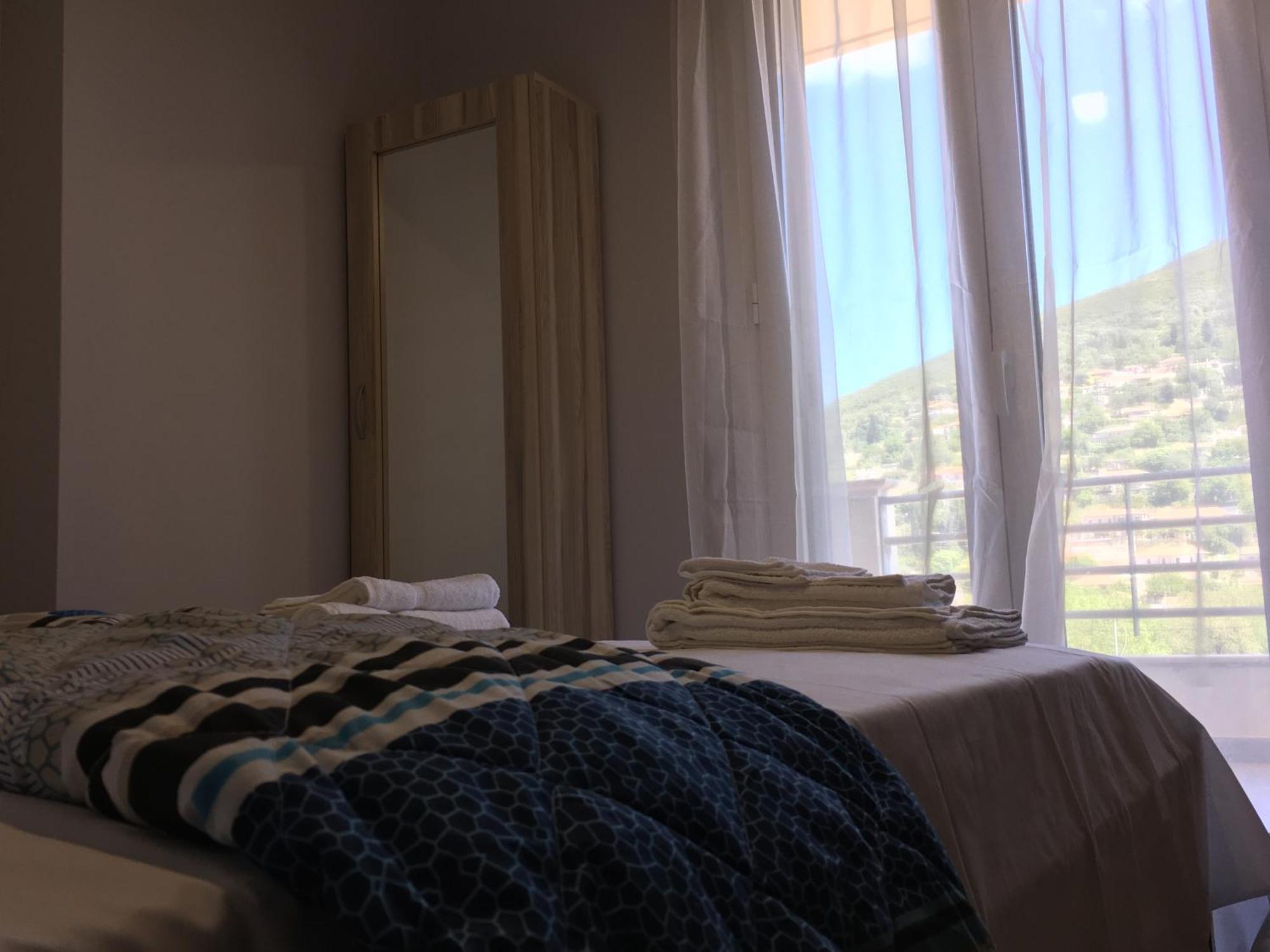 Tsoutsis Apartments Marantochori Luaran gambar