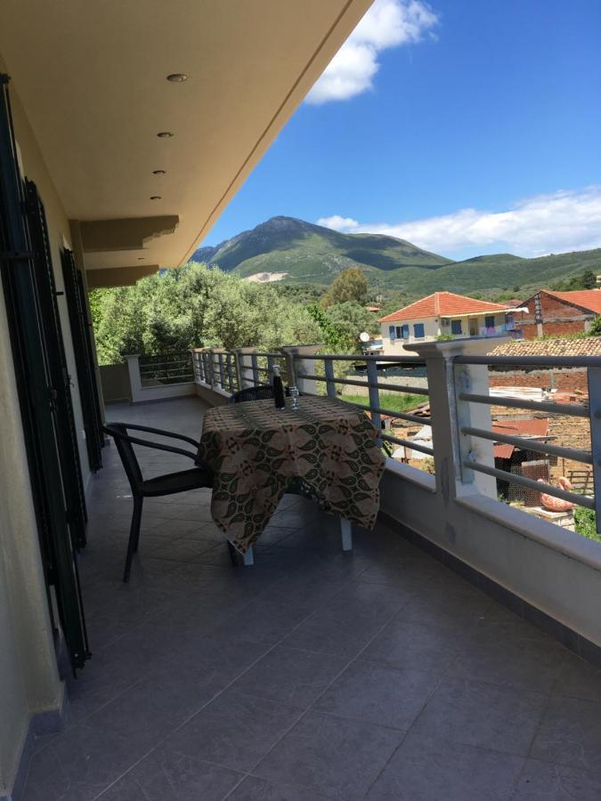 Tsoutsis Apartments Marantochori Luaran gambar